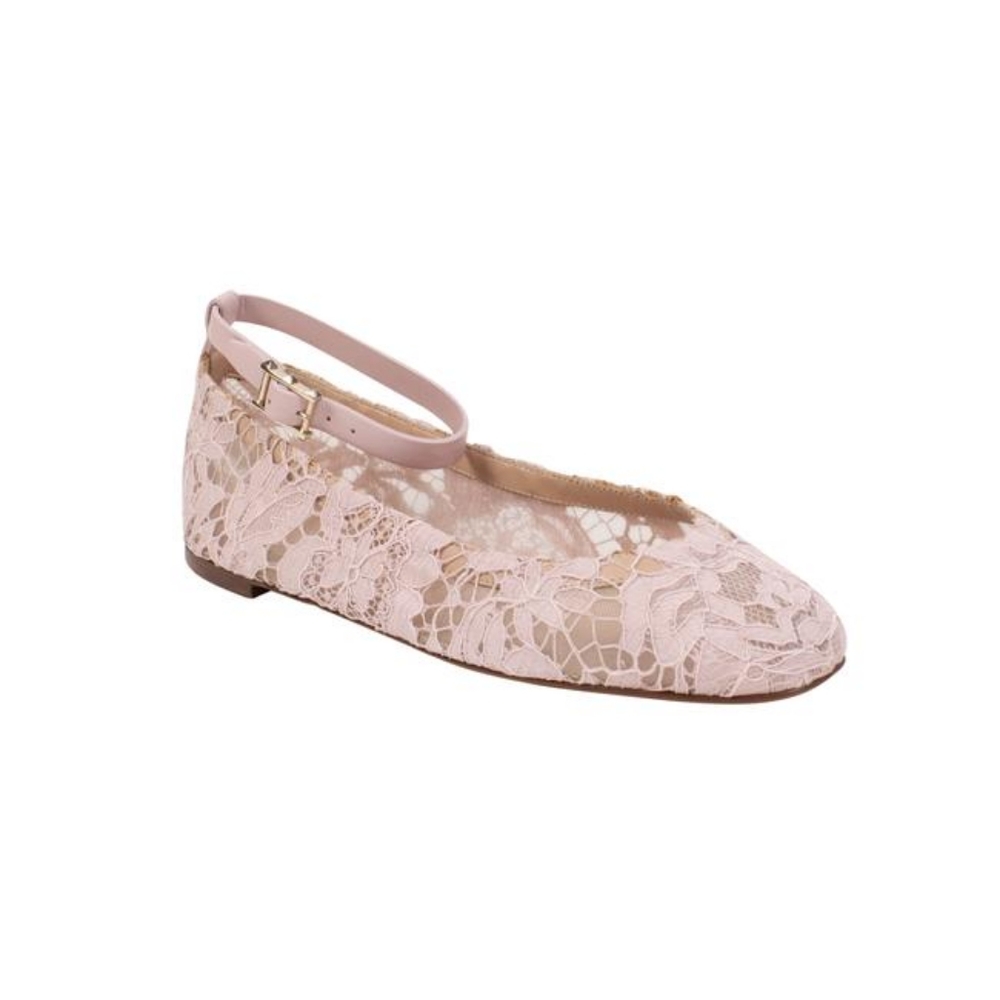 NIB lace Valentino flats